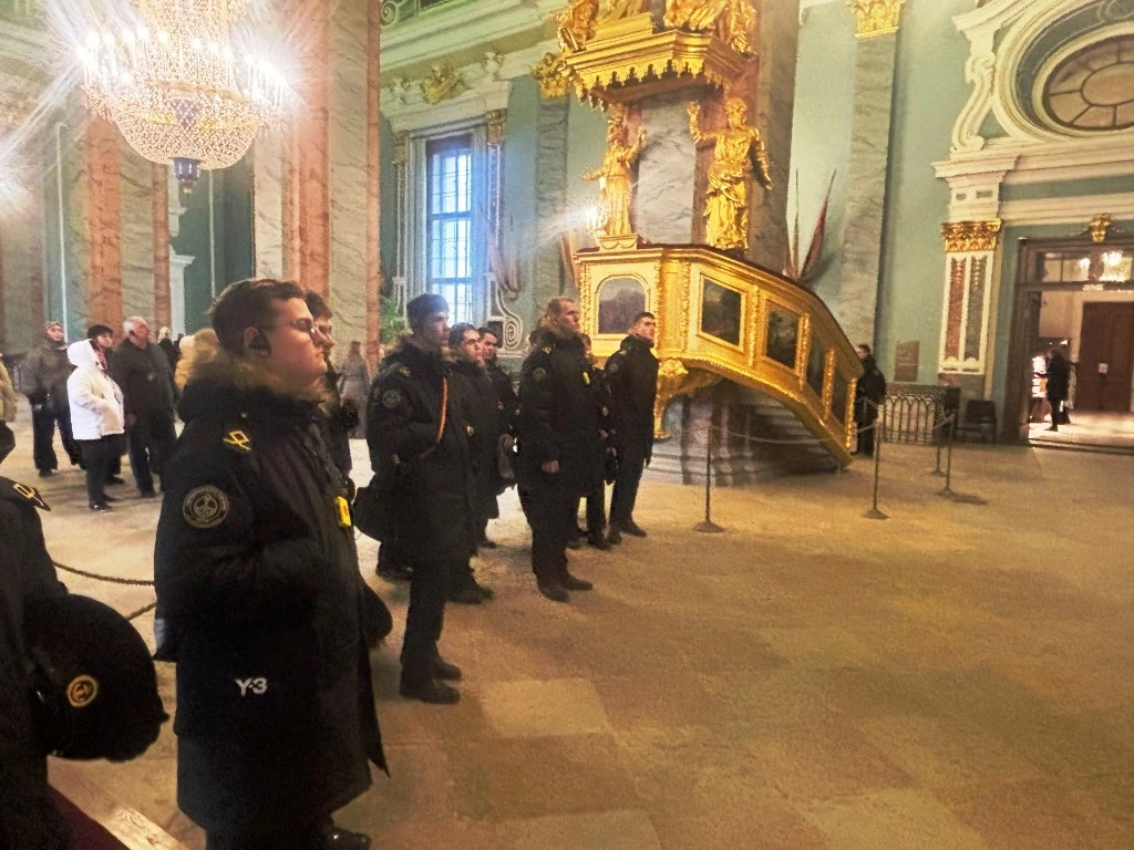 🏅 Курсанты первого курса первой площадки Морской технической академии имени адмирала Д.Н. Сенявина з