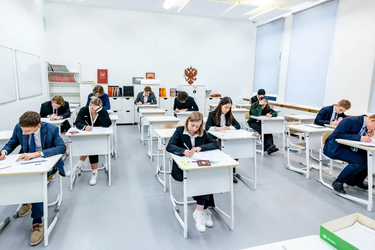 📌 До ЕГЭ по русскому языку остался месяц. Он пройдет 4 июня, и откладывать подготовку ...
