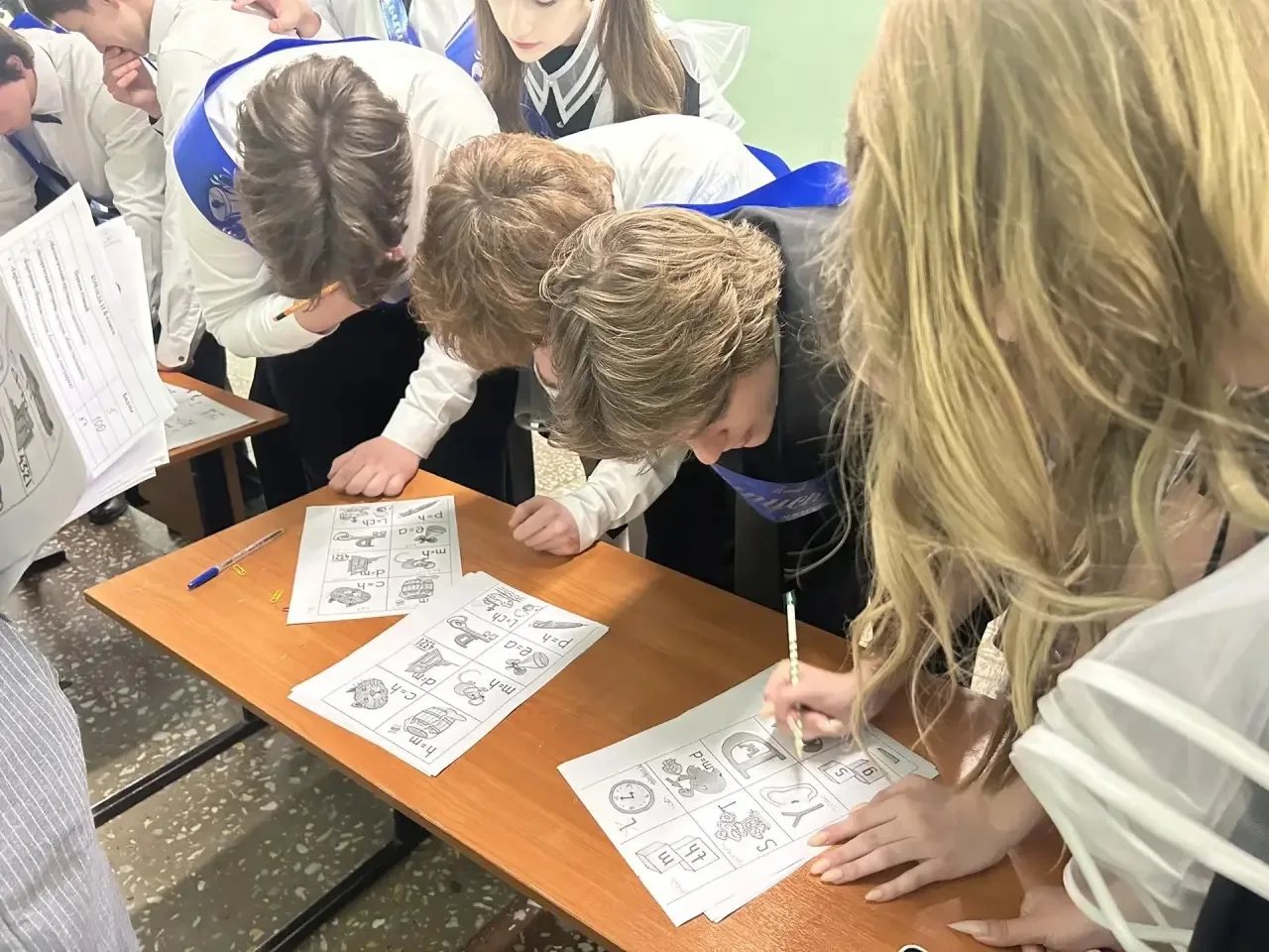 🌟Сегодня для выпускников 9-х и 11-х классов прошёл яркий и незабываемый квест по станциям, который п