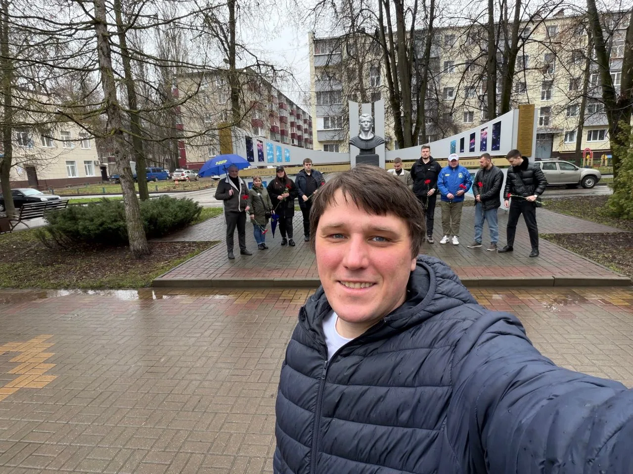 Сегодня мы отмечаем важную для всего человечества дату - первый полет человека в космос.