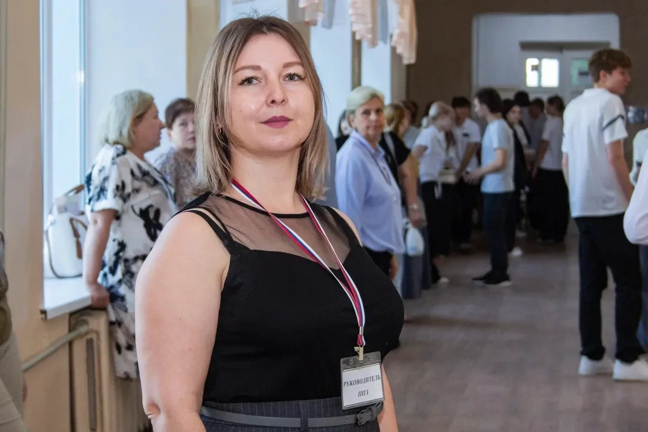 🔬Сегодня выпускники ЛНР сдавали ЕГЭ по физике и обществознанию