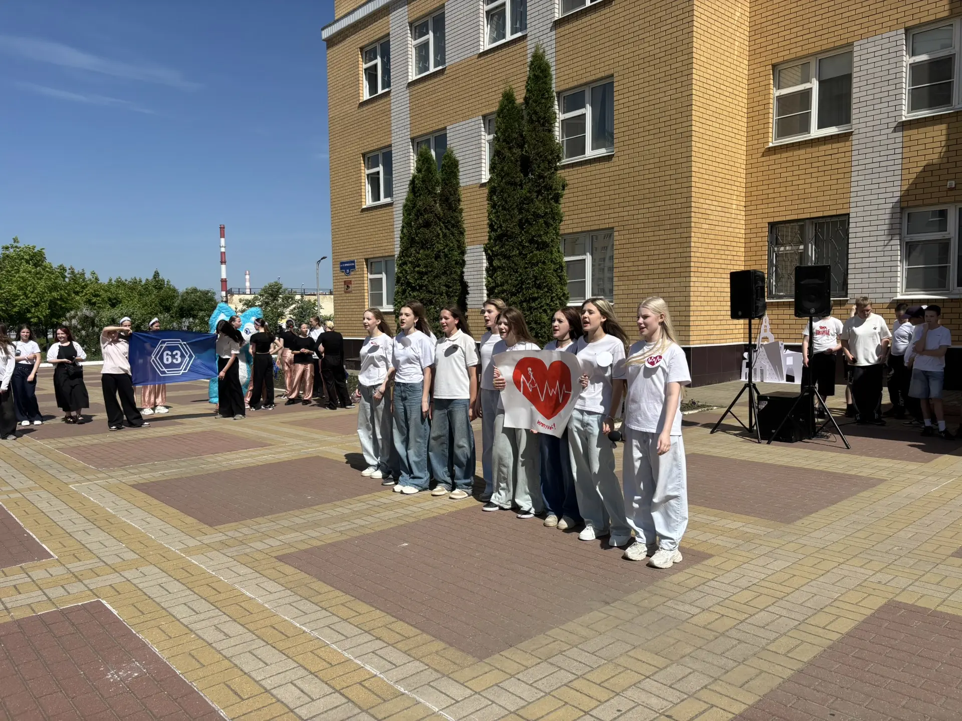 💃 Сегодня наши восьмиклассницы стали частью большого танцевального праздника — фестиваля «Стартинейд