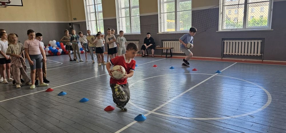 💪🏃‍♀️⚽️В рамках республиканской акции «Спортивный Донбасс» состоялась увлекательная тренировка по 