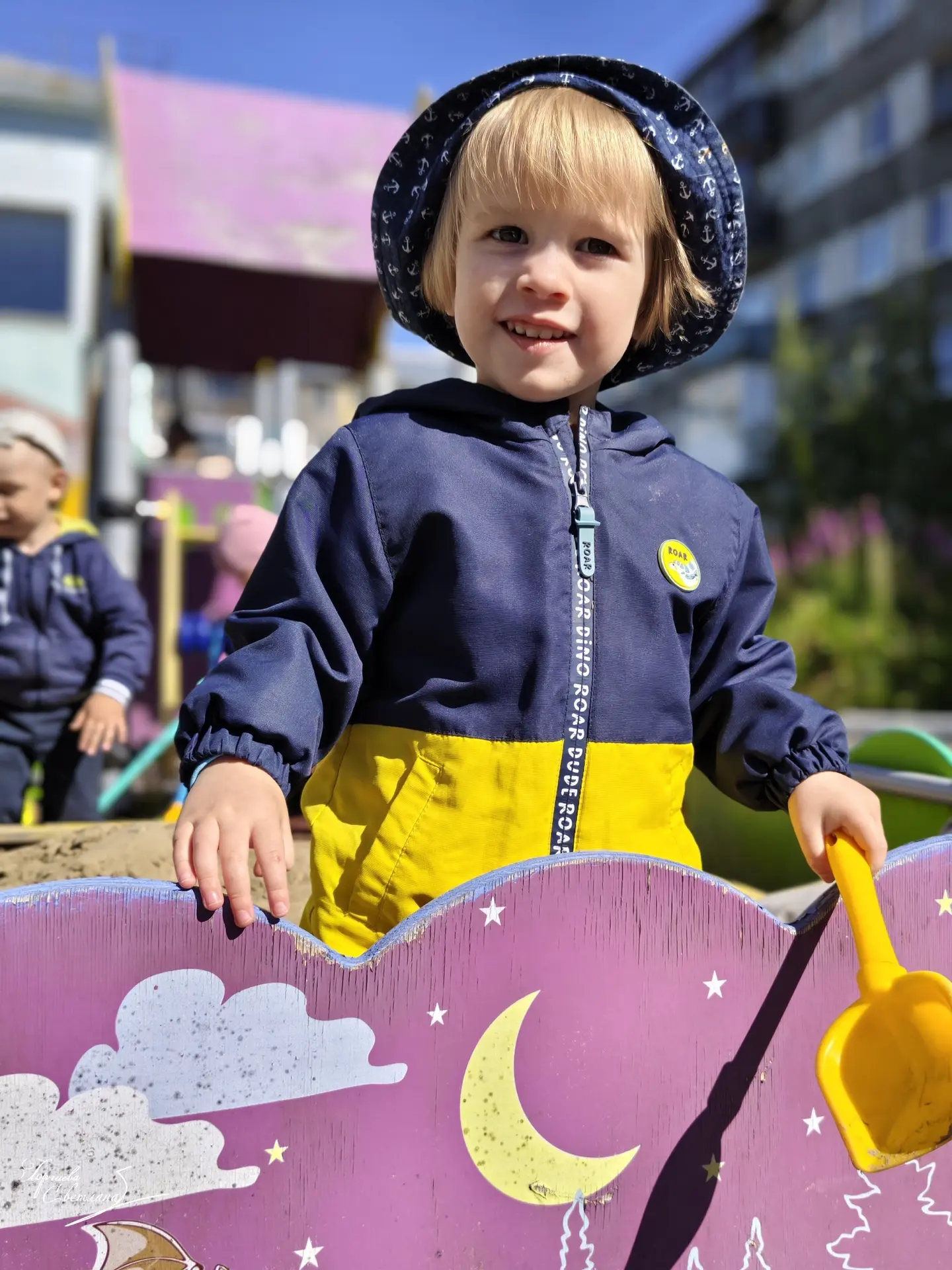 ☀️☀️☀️ Солнечные деньки на детской площадке!
☀️☀️☀️Лето — прекрасное время для открытий, игр и укреп