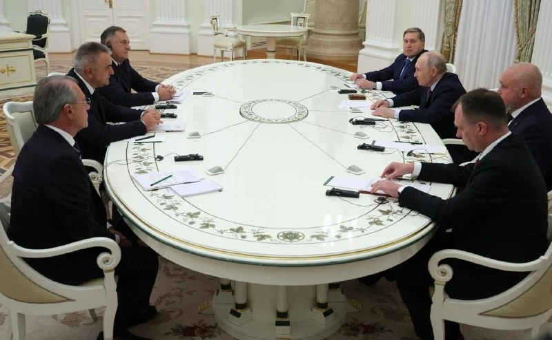 🎙 Президент России Владимир Путин провёл встречус председателем партии «Союз независим...