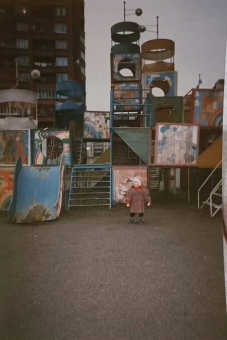🎞 Детская площадка на проспекте Большевиков
1996-1998 гг.

Источник: pastvu

Новости Невского