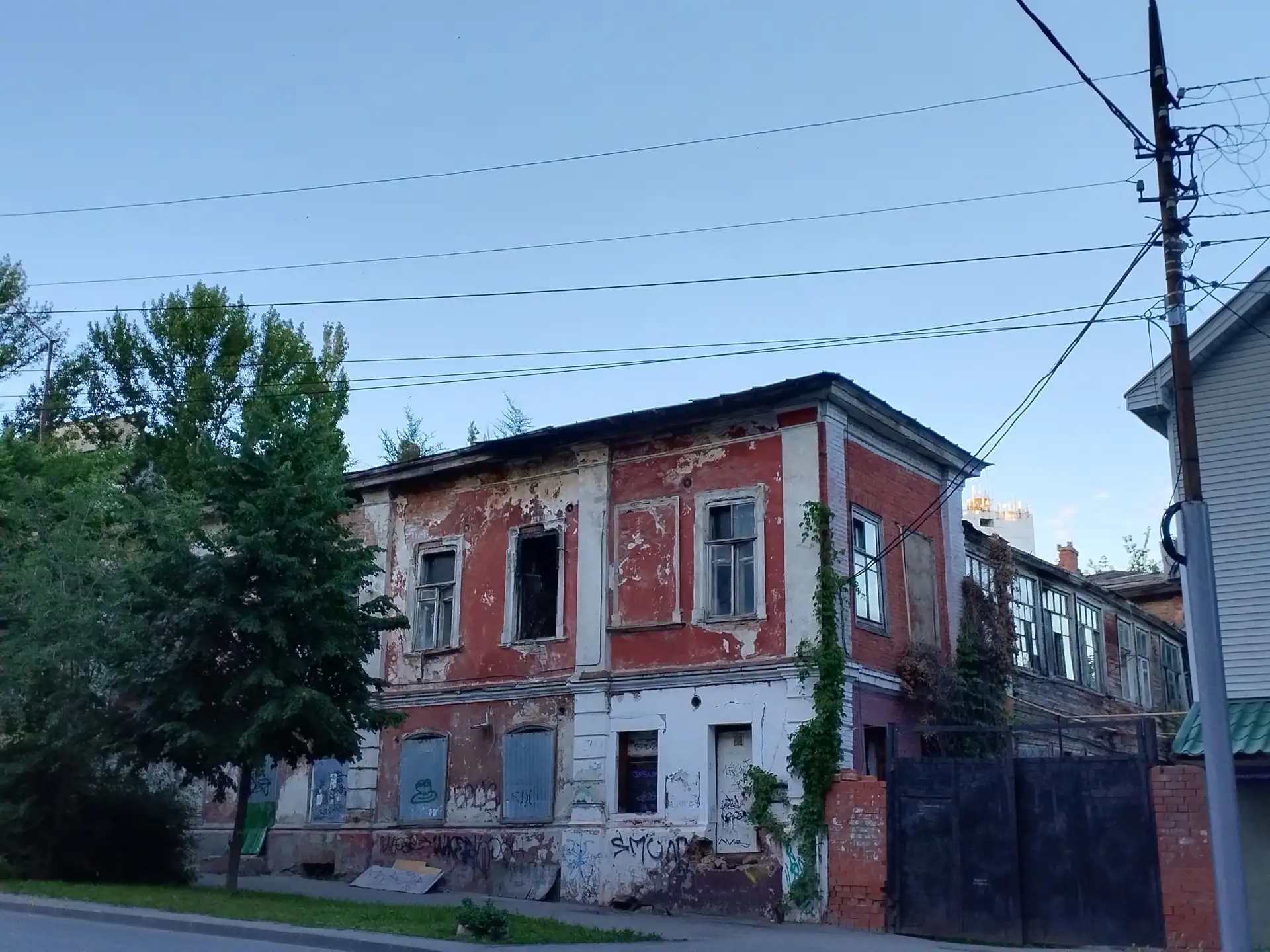 Саратовские дома. Бывшие и несостоявшиеся.