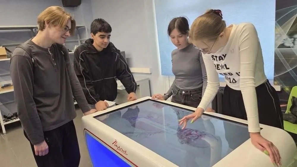 🧩 Психолого-педагогические классы в Технопарке МПГУ
 
Учащиеся 10 психолого-педагогического класса 