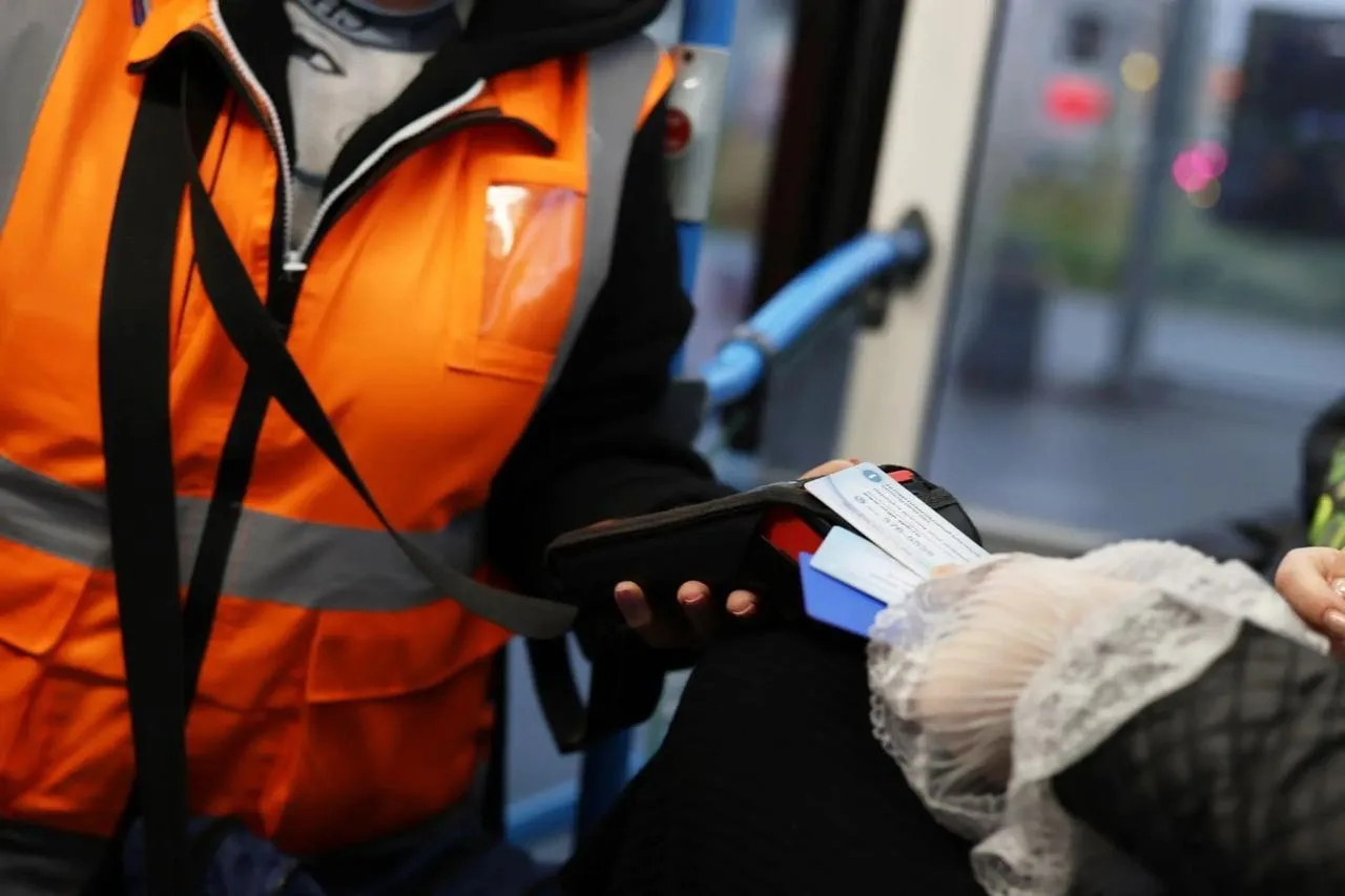 В Петербурге за полгода выявили более 13 тысяч безбилетников. Контролёры проверили оплату проезда св