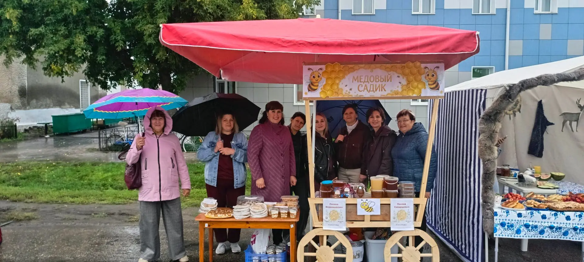 Друзья, хотим поделиться радостью! Коллектив нашего детского сада принял участие в райо...