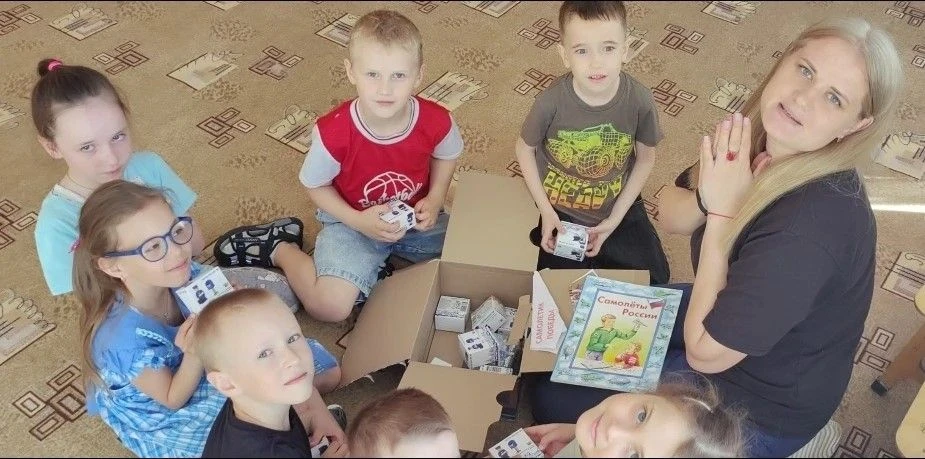"Звёздочки" получили волшебные подарки от друзей!
Ребята из группы "Звёздочки" приняли участие в акц