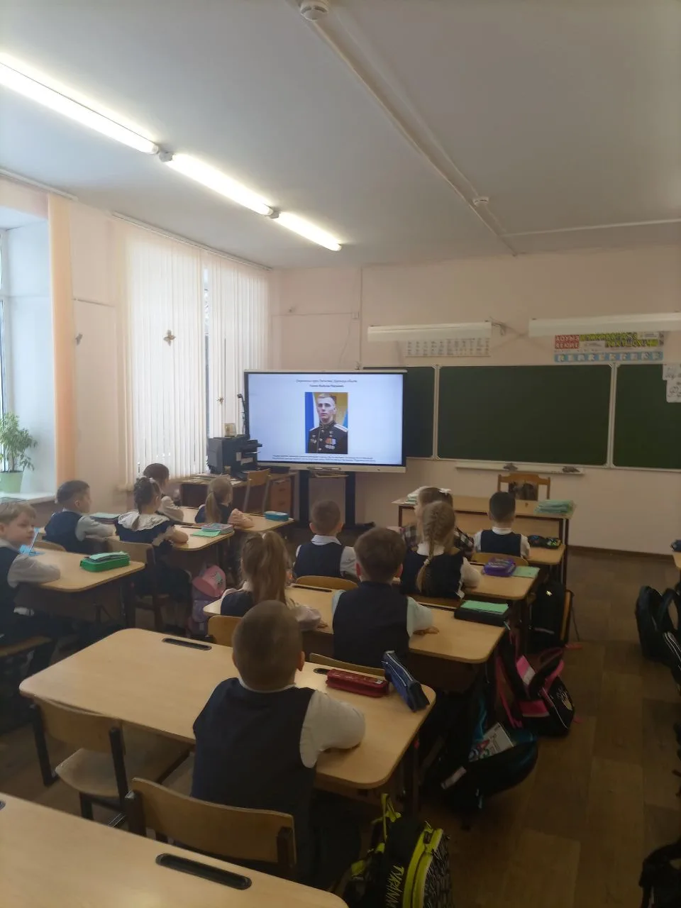 ГЕРОИ НАШЕГО ВРЕМЕНИ: СИЛА ДУХА И ОТВЕТСТВЕННОСТЬ  В нашем лицее прошли особенные классные часы, пос