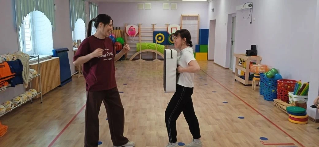🥋 В спортивном объединении «Каратэ-7» прошли открытые занятия: мамы и дети - одна кома...