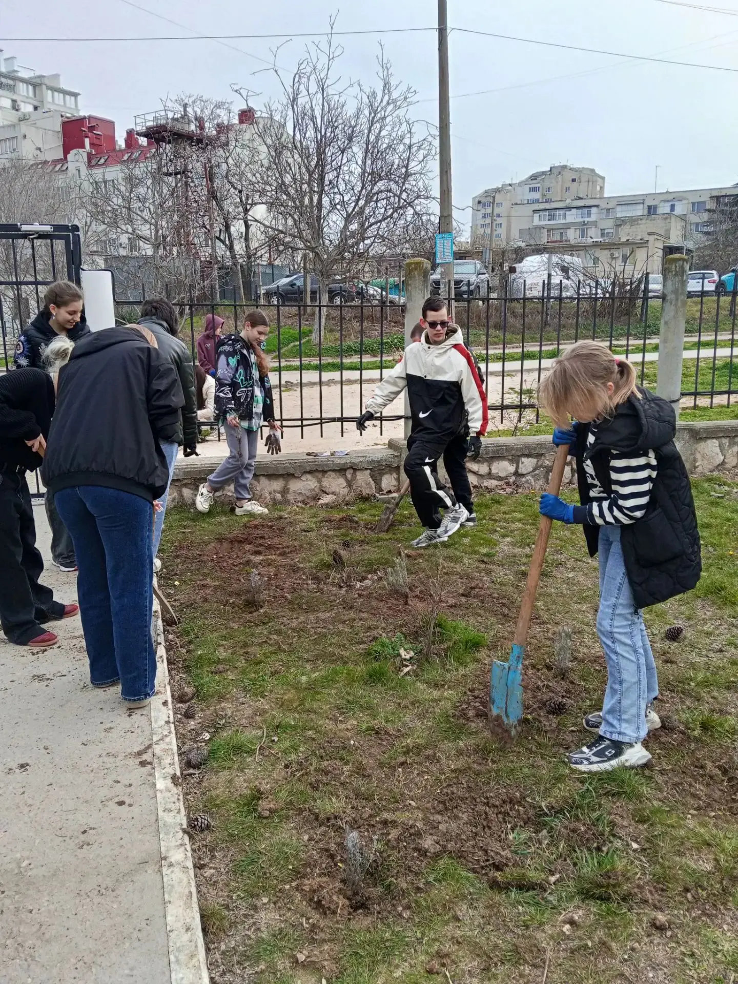 🌿 Школьный Прованс: как мы создавали кусочек лета в гимназии! 🌿
Мы продолжаем знакомить вас с ярки