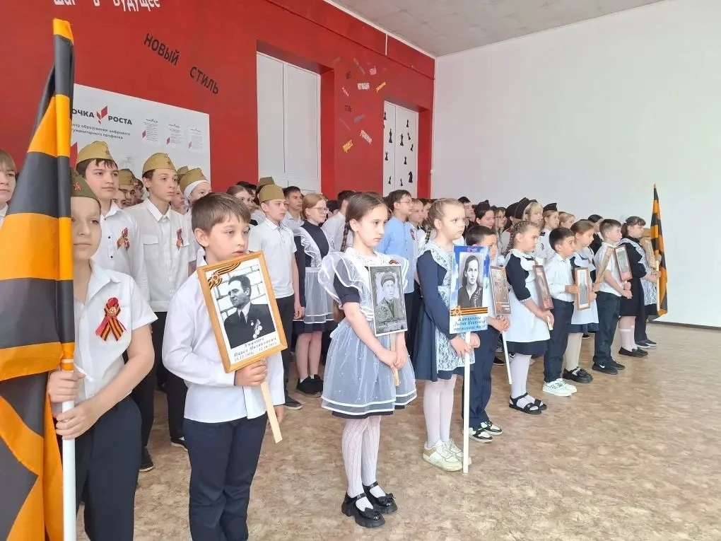 9 мая - праздник который навсегда останется в сердцах людей нашей страны, праздник , ко...
