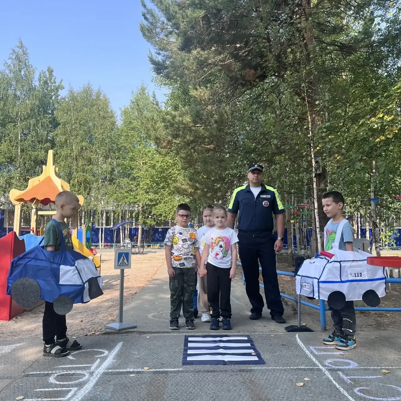🚦Готовим будущих первоклассников к безопасному пути в школу!