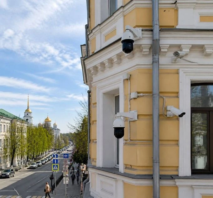 Во Владимире появятся 15 камер с распознаванием лиц.