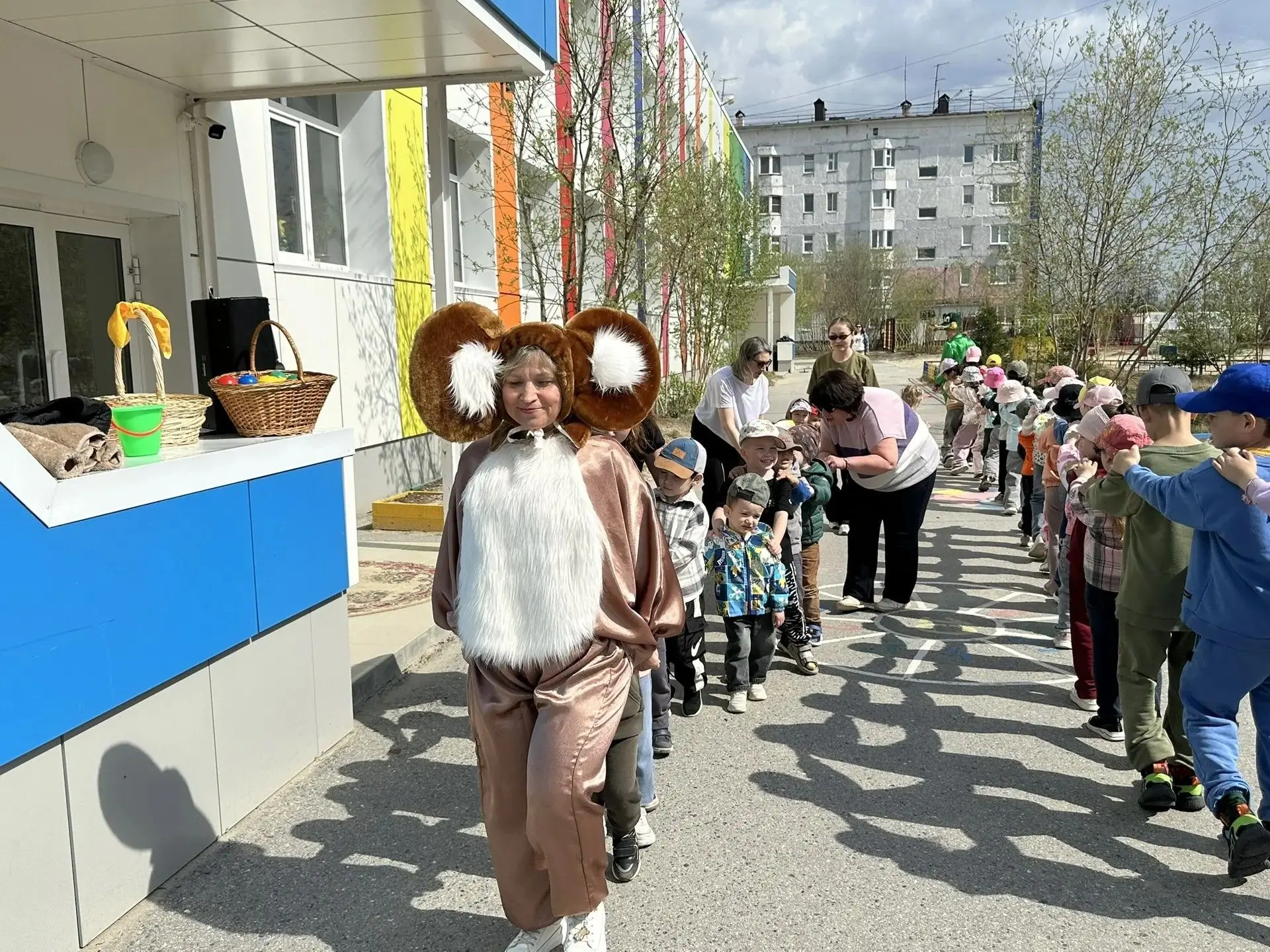 День друзей в детском саду: как Чебурашка и крокодил Гена учили дружбе                              