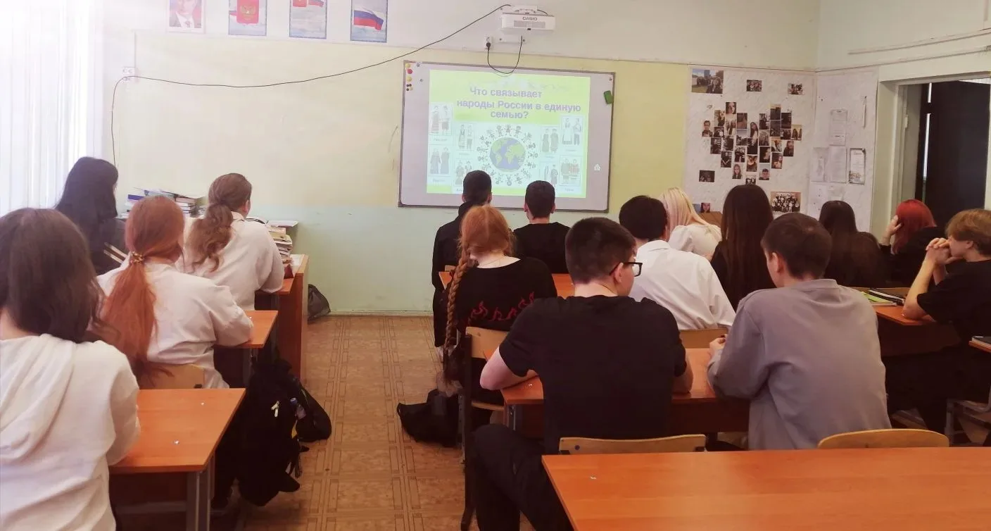 ➡ ВСЕРОССИЙСКИЕ УРОКИ МУЖЕСТВА  📖 В период с 20 по 26 апреля 2026 года в общеобразовательных организ