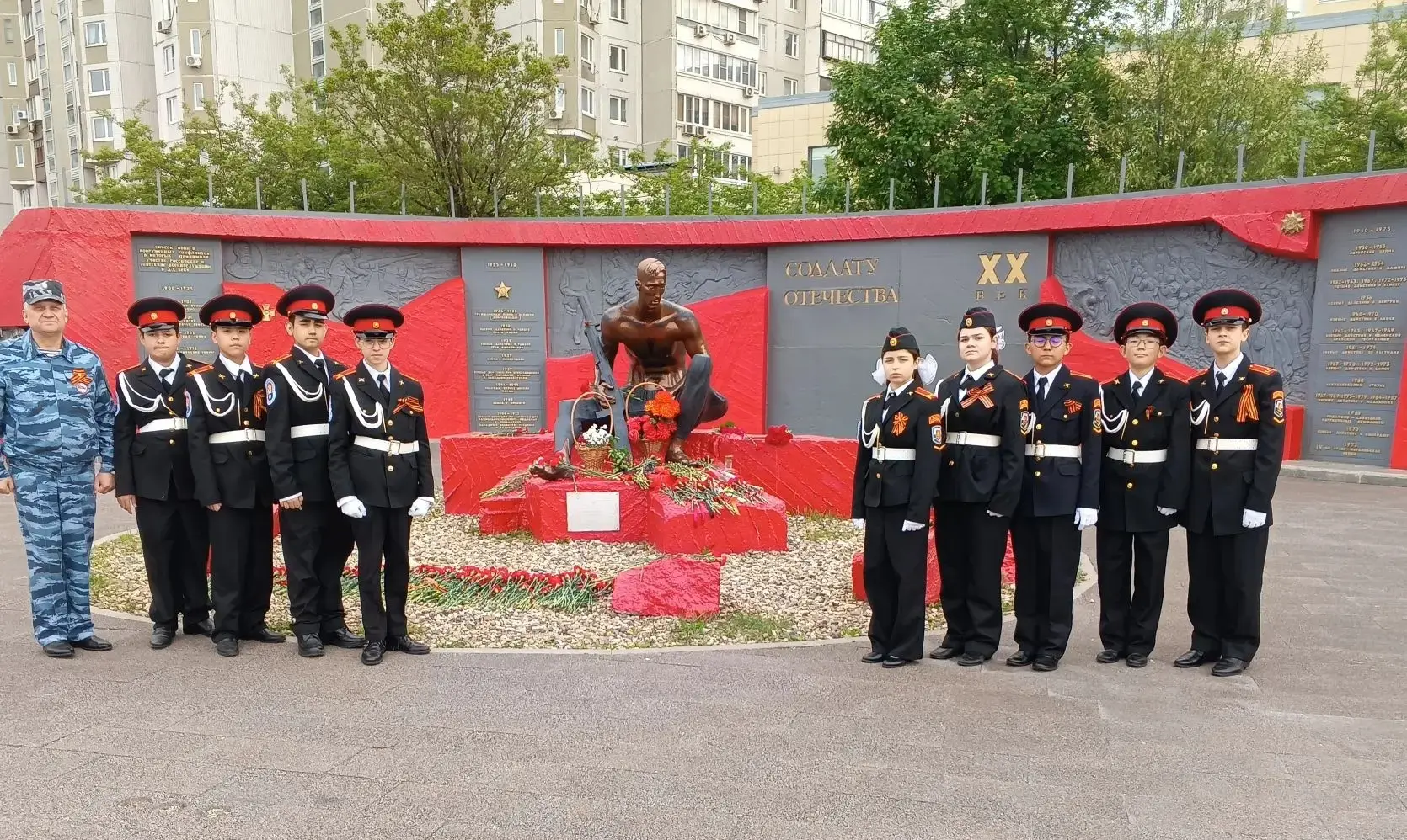 Кадеты 7 «К» в День Великой Победы  Сегодня, в 81-ю годовщину окончания Великой Отечественной войны,