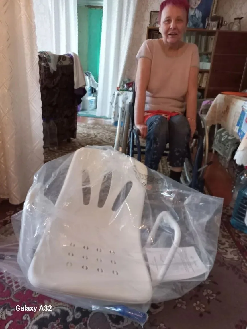Филиалом № 11 ГКУ ЛНР «РЦСЗН» в г. Лисичанске продолжается выдача ТСР отдельным категориям граждан! 