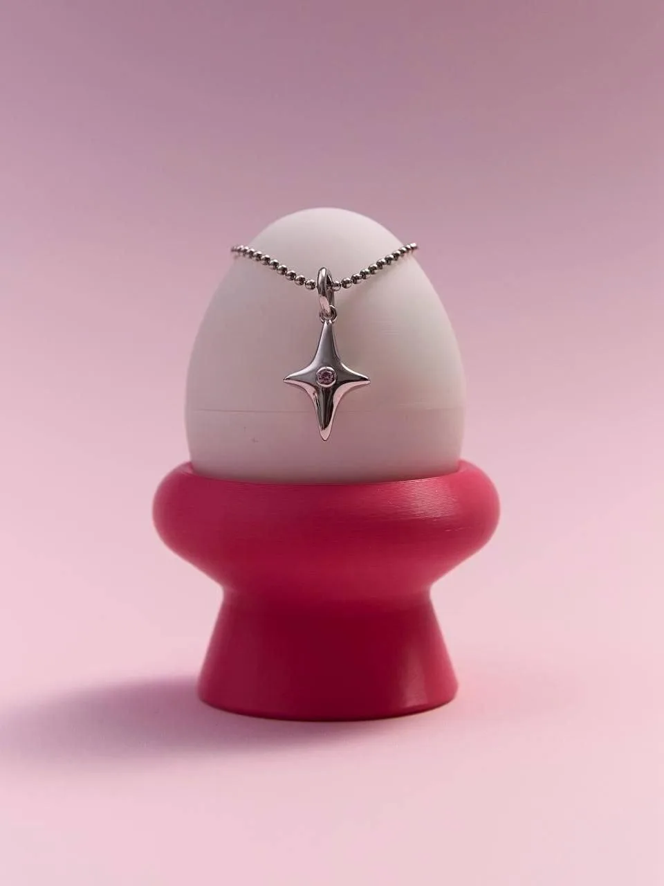 Блестящая коллаборация 🥚✨ 

Обожаю акции в кафе со всякими милыми подарочками, поэтому не могла не 