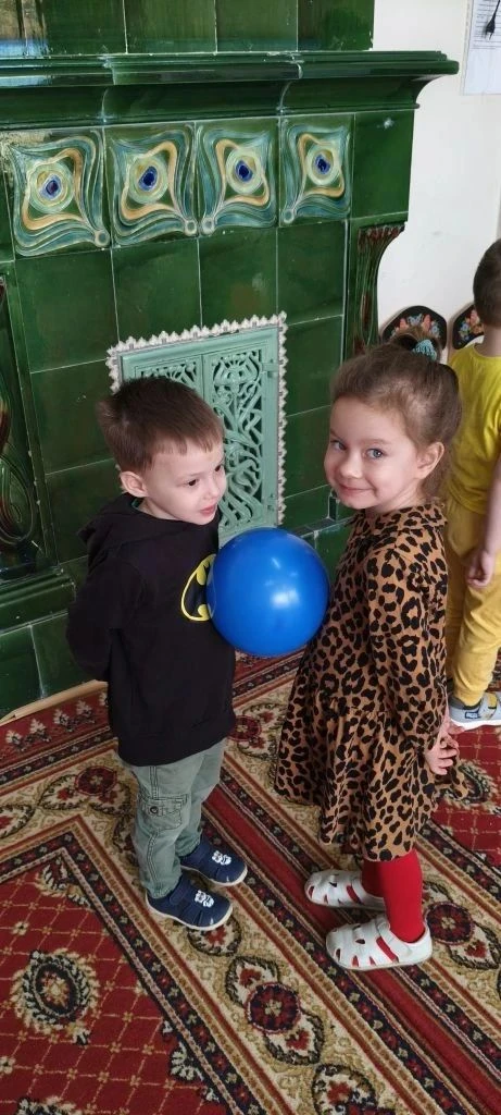 День смеха — это международный праздник, отмечаемый во всем мире 1 апреля. В этот день принято разыг