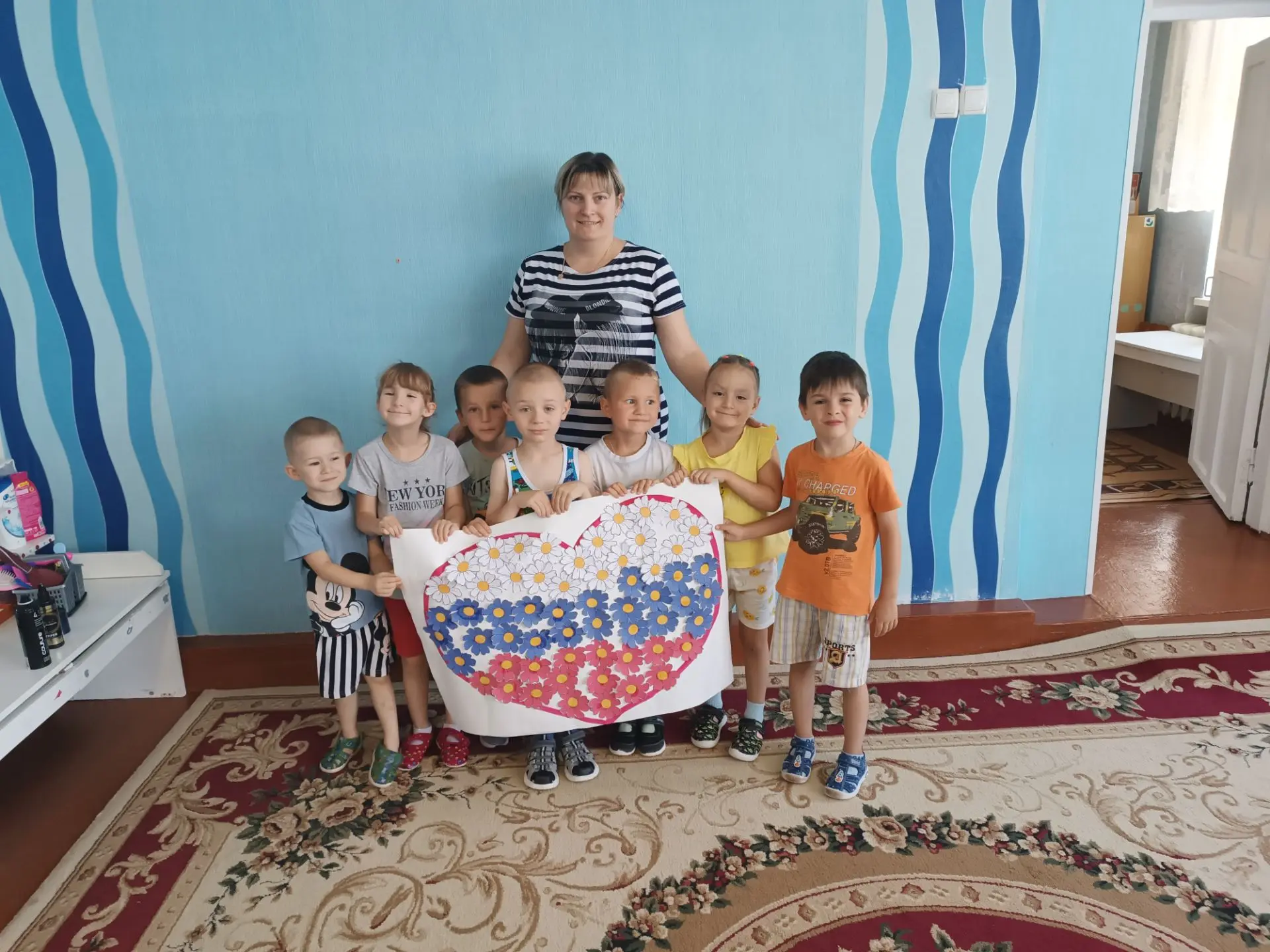 В ГБДОУ "ДЕТСКИЙ САД №74 Г.О. ДОНЕЦК" ДНР проходит неделя "Под флагом России". Ко Дню ф...