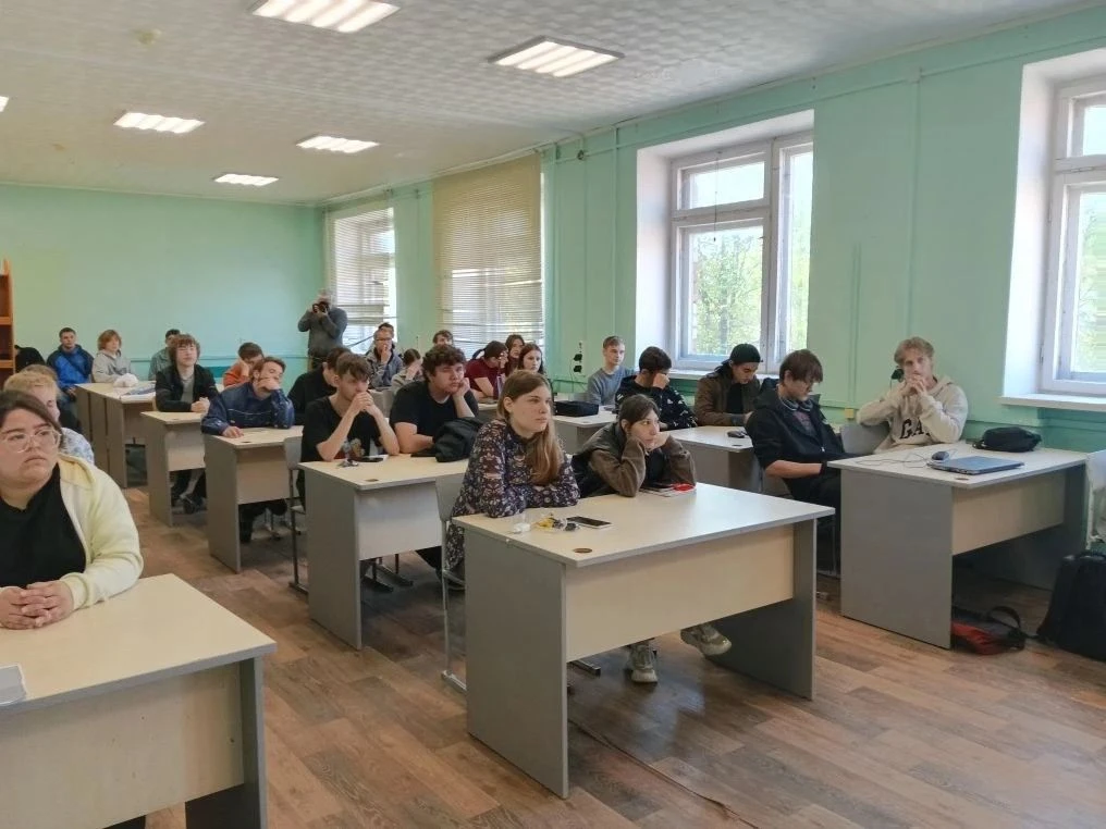 👨‍👩‍👧‍👦 Семья — опора государства: встреча в Тарусском техникуме