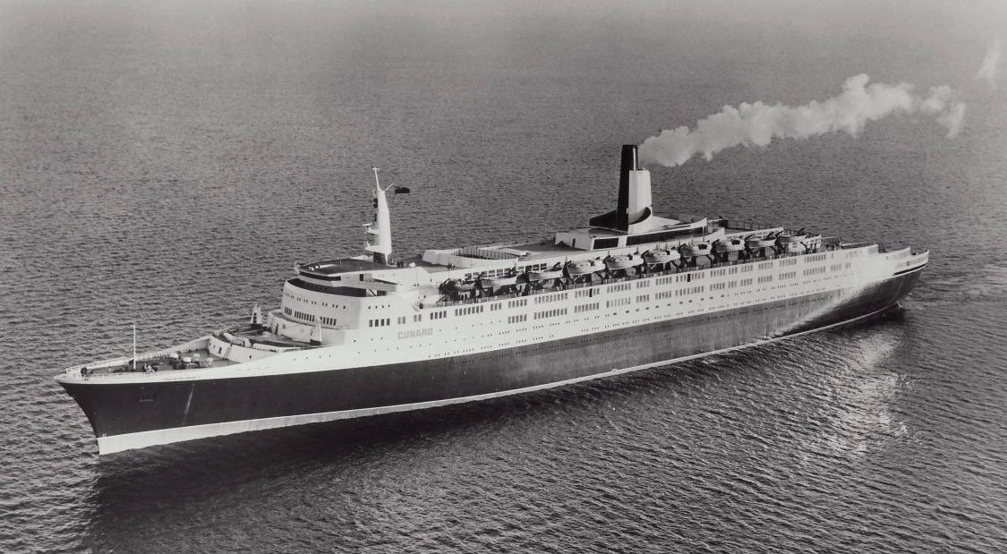 Турнир посреди Атлантики: как нарды оказались на борту Queen Elizabeth 2