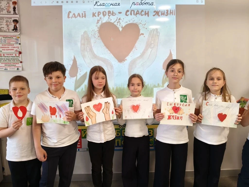 #ВЭтотДень: 📚 В 3 «Б» прошёл важный урок!  Сегодня наши третьеклассники говорили о доброте, здоровье