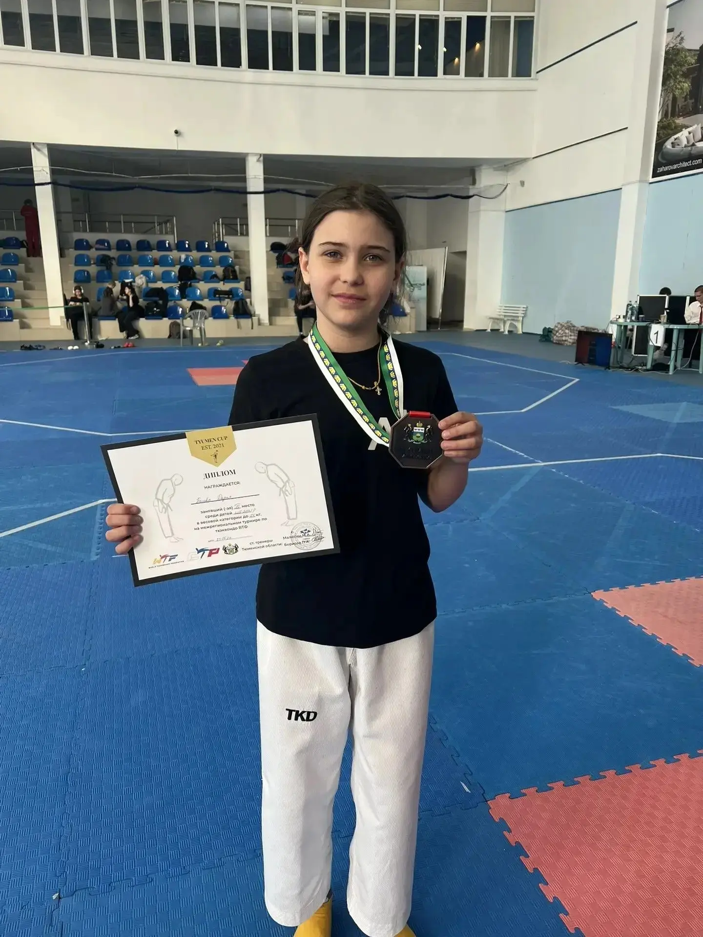 🥋 Белова Дарья — серебряный призёр Кубка Тюмени по тхэквондо! Поздравляем ученицу 4А класса Белову Д