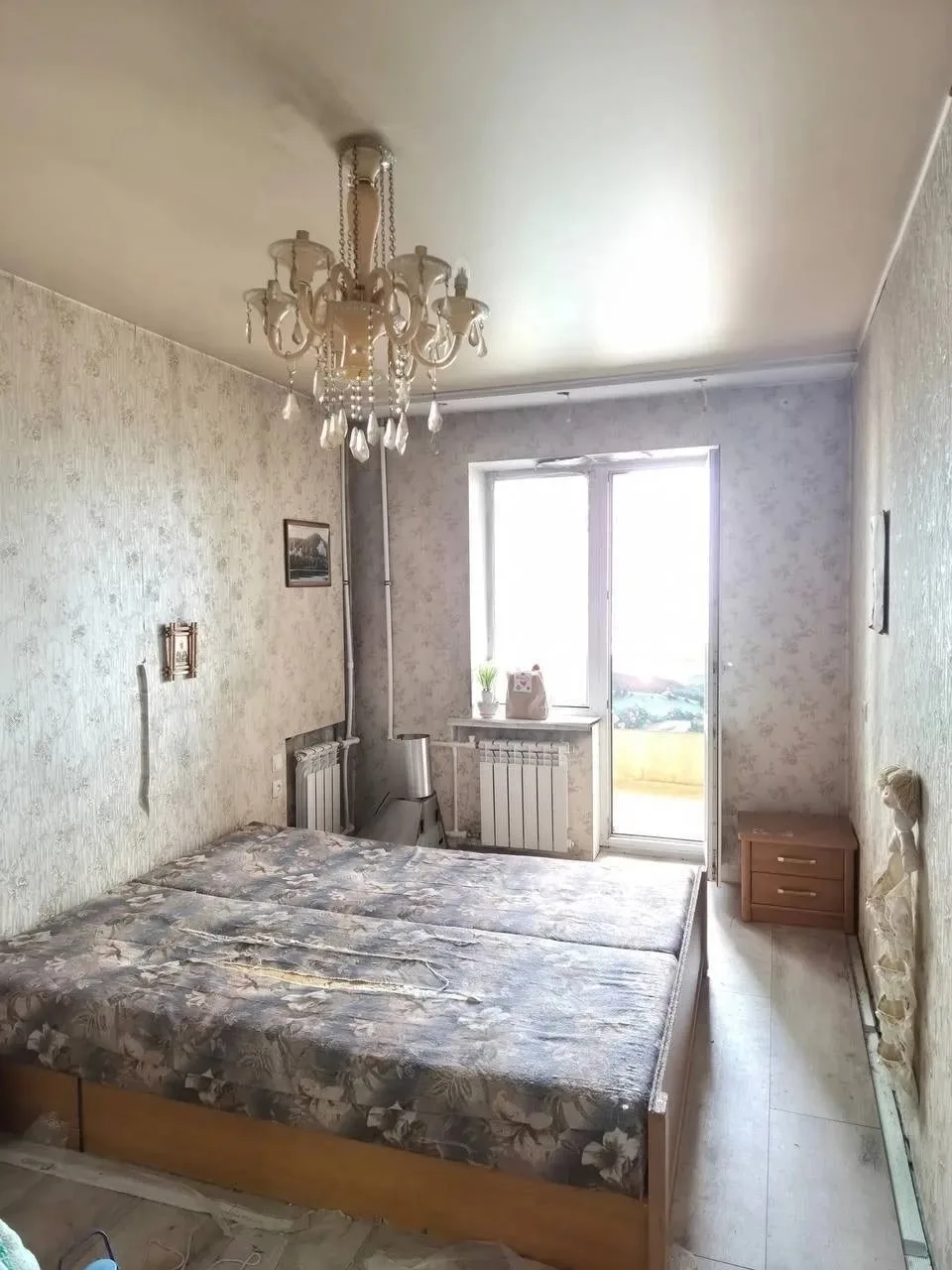В продажу  предлагается 3-х комнатная квартира, чешка, проспект Строителей 177 , 8/9 (лифт работает 