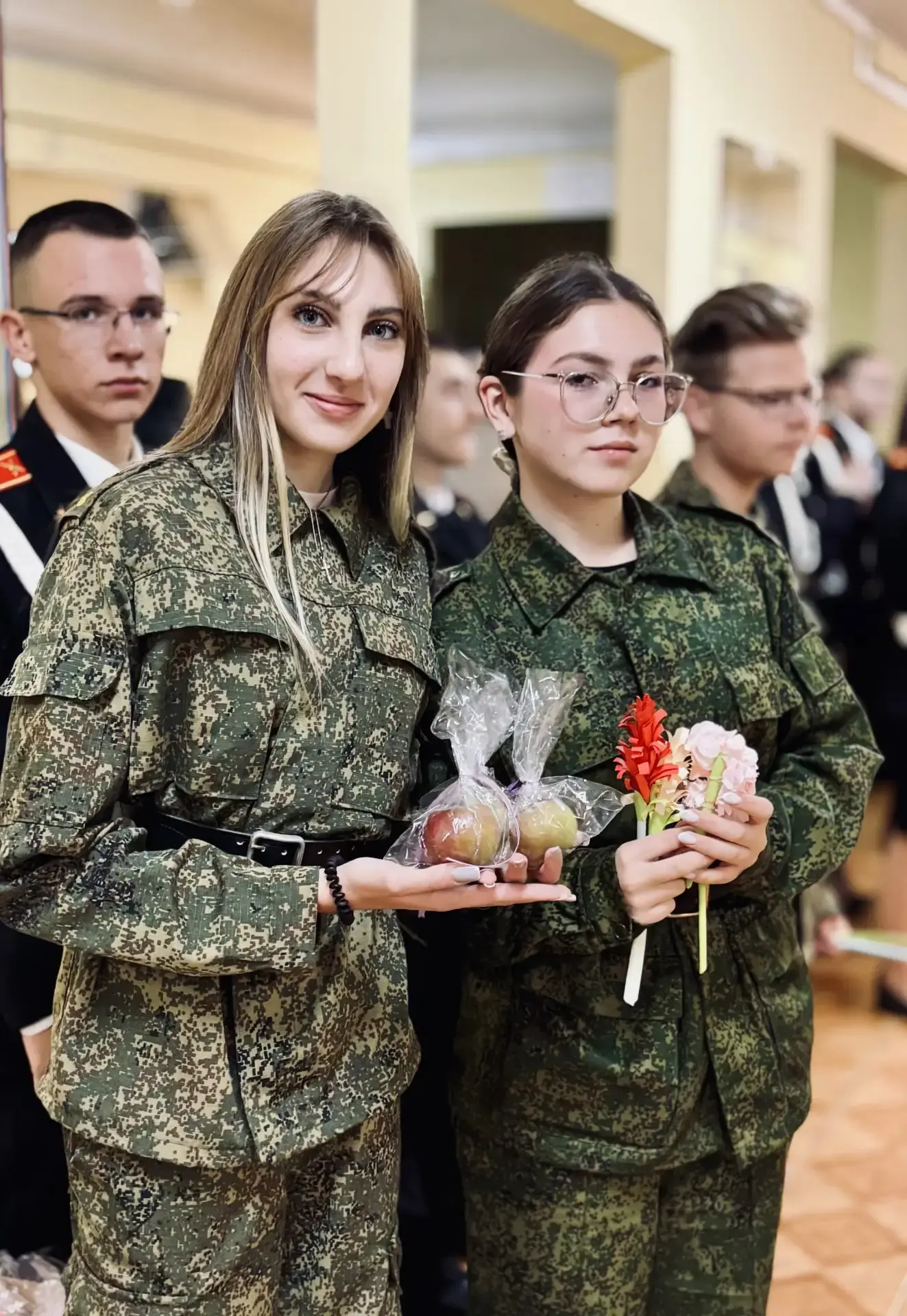 🎬 КОМАНДА ВОСПИТАНИЯ ШКОЛЫ 1596 ДЕЛИТЬСЯ НОВОСТЯМИ :