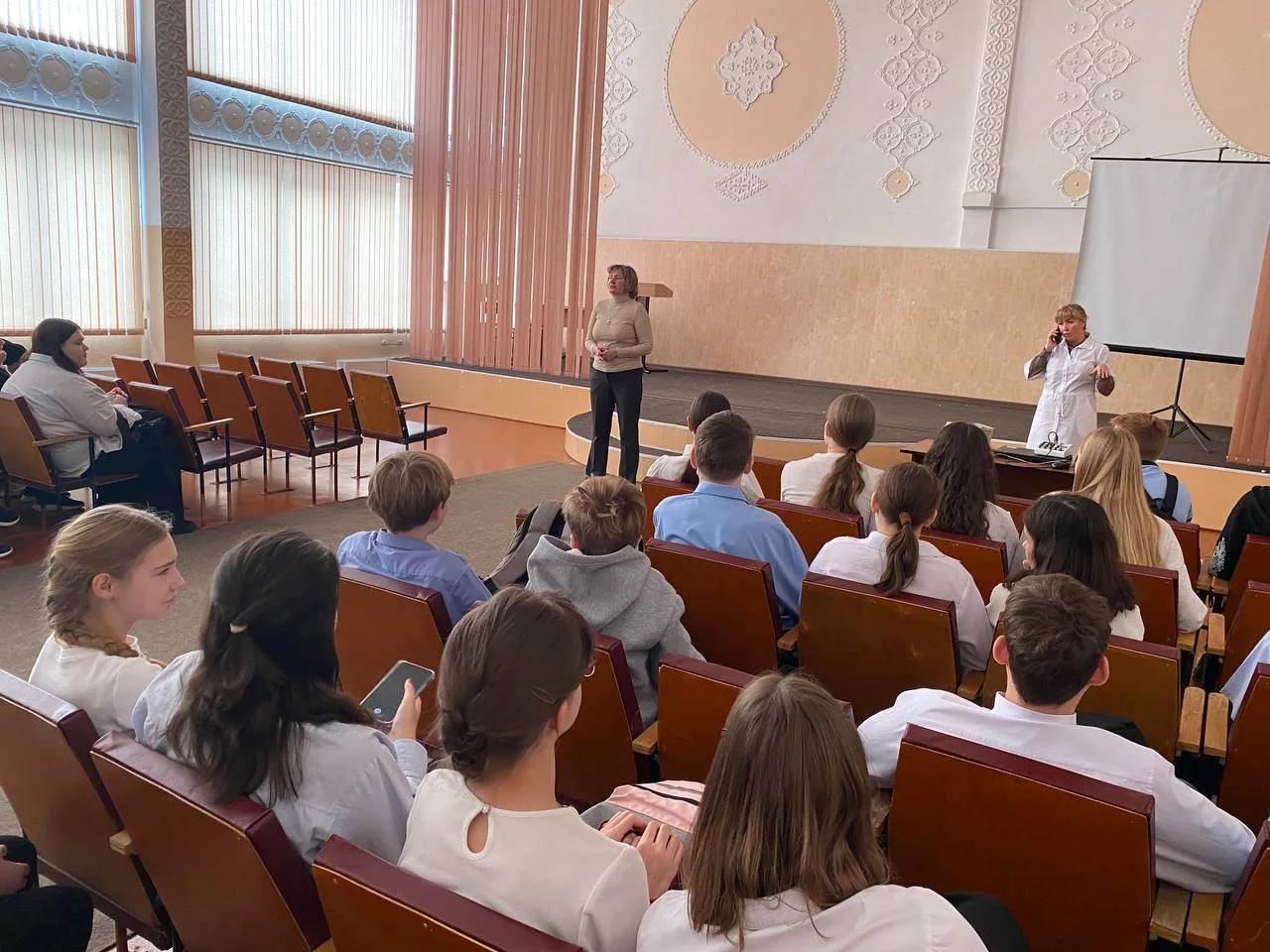 📌Профилактическая лекция «Цени свою жизнь и здоровье!» ✅30 января в нашей школе прошло важное профил