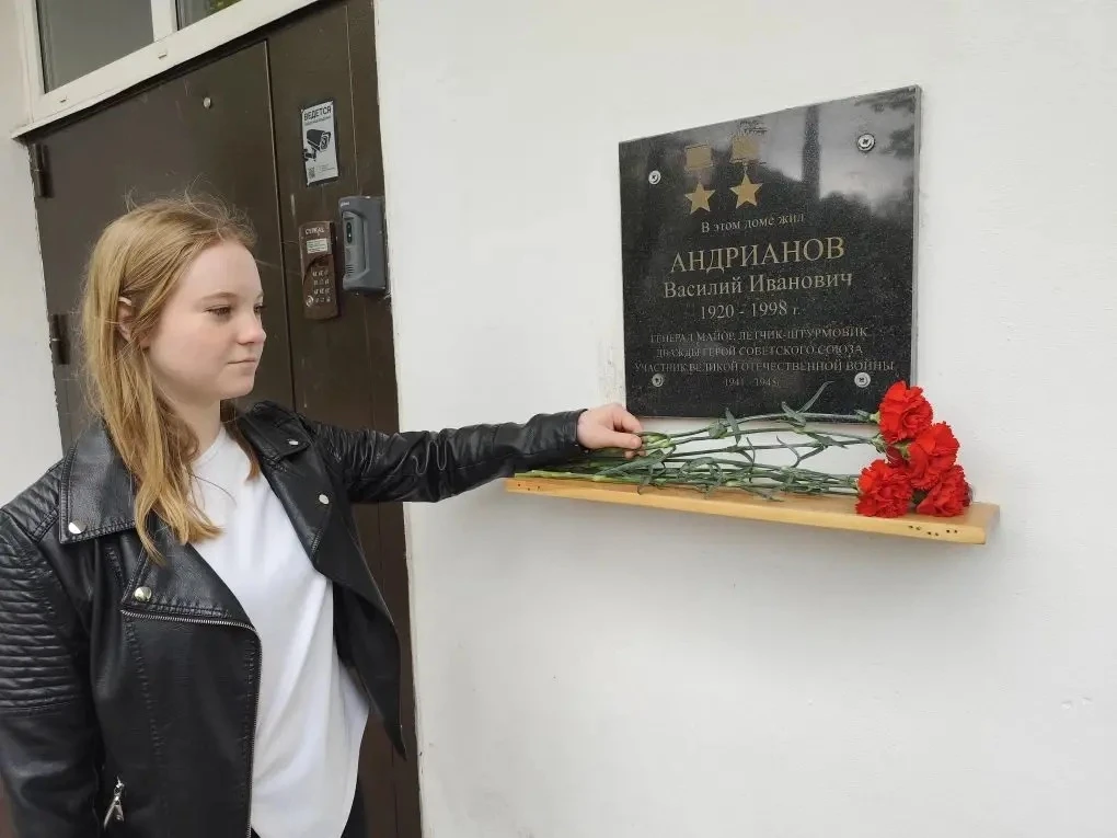 🇷🇺 «Вечная память: подвиг, запечатлённый в сердцах»  8 мая, в преддверии Дня Великой Победы, отряды 
