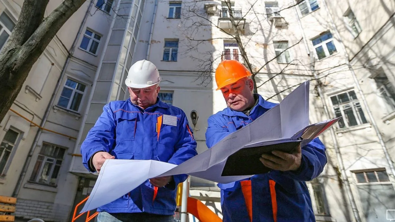 Утвержден перечень должностей специалистов строительной сферы, к которым применяются тр...