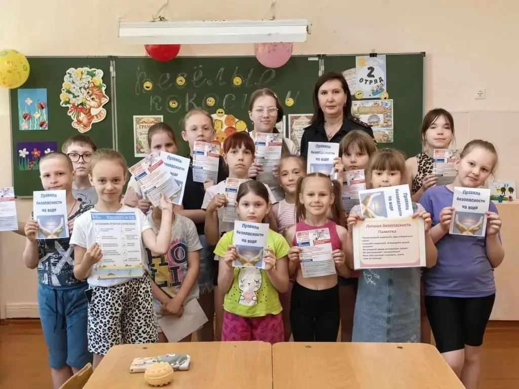 ☀️🌊 Лето для воспитанников нашего пришкольного лагеря — в самом разгаре! 🎉

Каникулы, солнце, своб