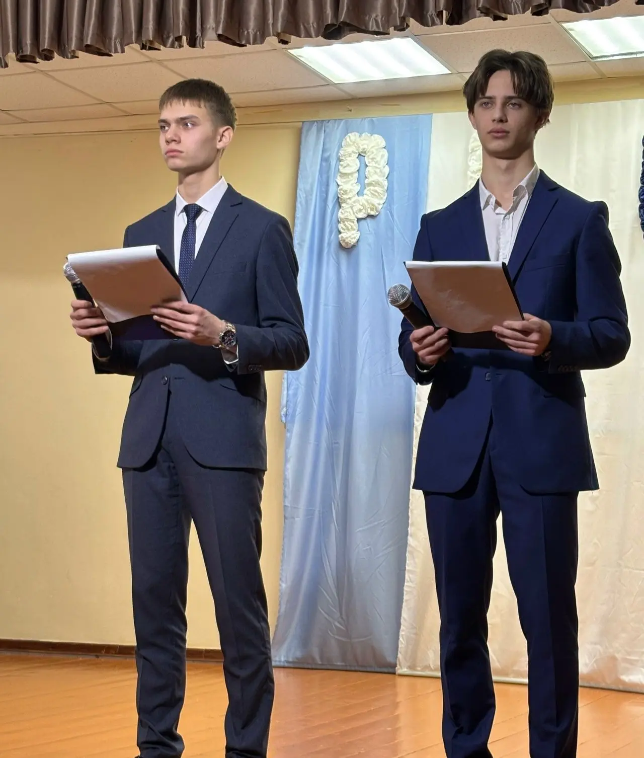 🎶🇷🇺 20 февраля в Еткульской школе состоялся гала-концерт фестиваля военно-патриотической песни «Песн