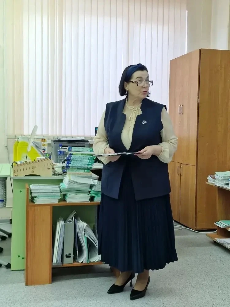 ✨ Школьный этап конкурса «Живая классика»: голос литературы звучит в нашей школе! ✨  Сегодня в МАОУ 