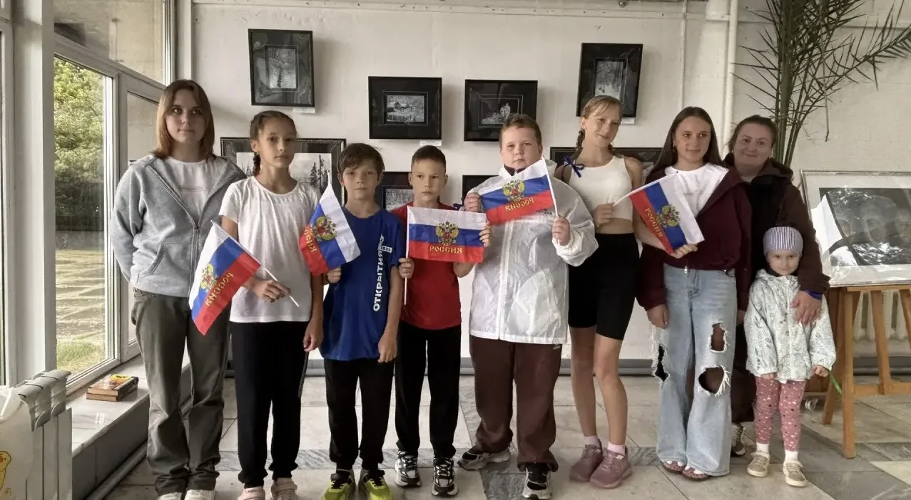 Прямо сейчас наши ребята готовятся к Забегу «Триколор» ,посвященный Дню Государственног...