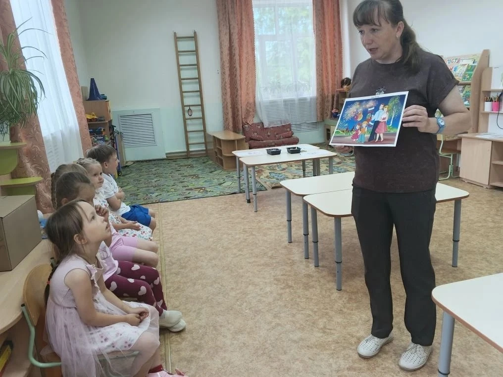 🇷🇺В преддверии Дня России в нашем детском саду прошёл тематический день, посвящённый этому замечат