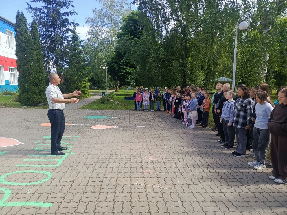 Торжественное открытие пришкольного лагеря «Солнышко» состоялось сегодня в МБОУ «Новосл...