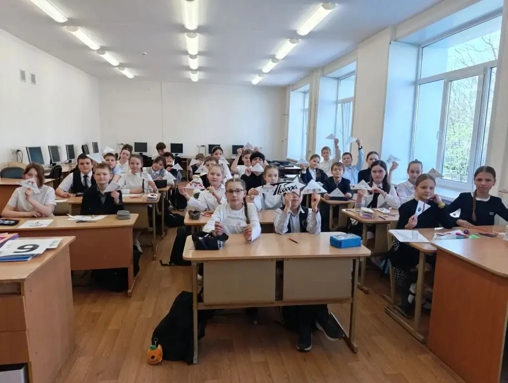 «Письма солдатам»  В преддверии Дня Победы учащиеся Медведевской гимназии приняли участие в акции "П