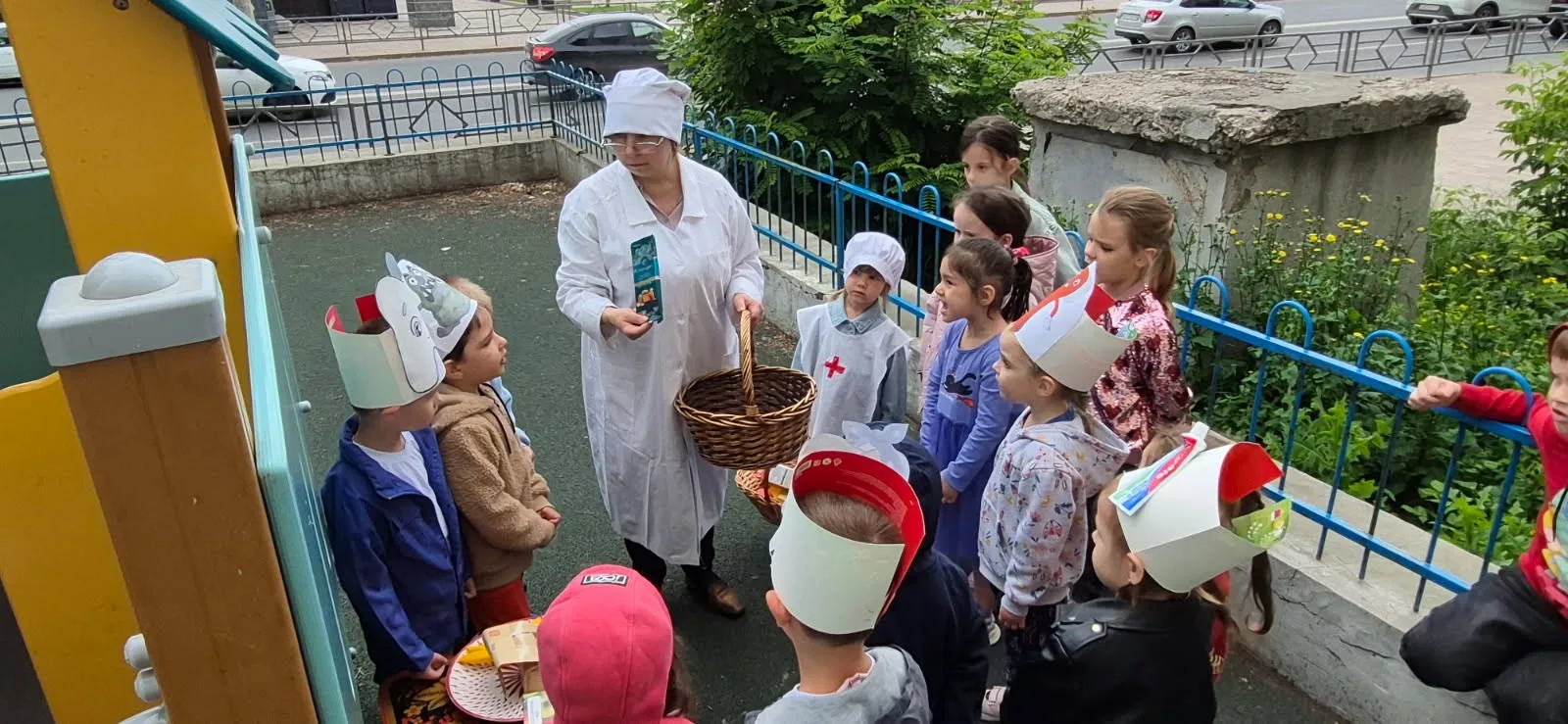 26.06.в нашем саду, в 5 корпусе, проводилось мероприятие «День зубной щетки», целью которого, познак
