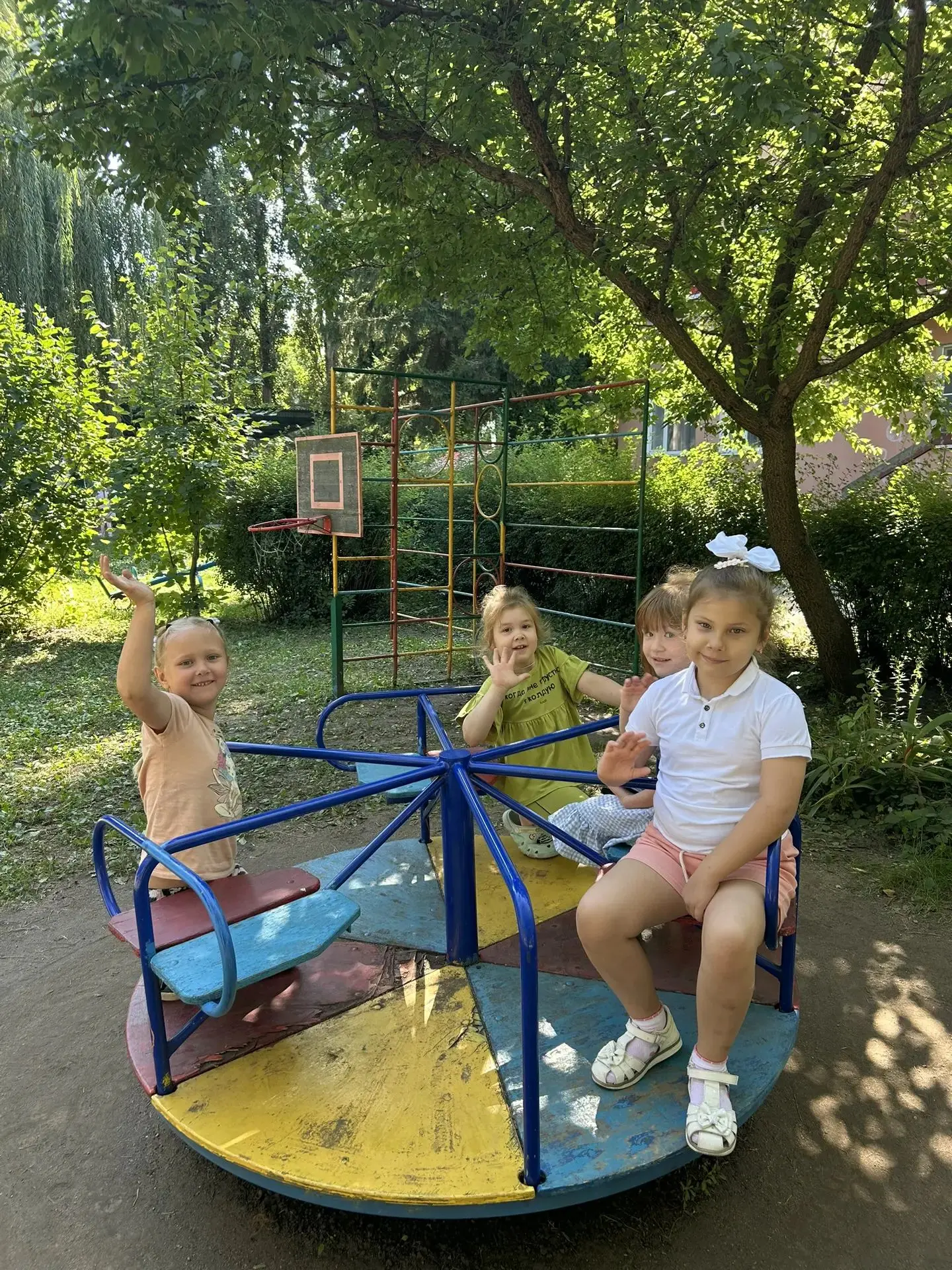 Летняя прогулка в детском саду