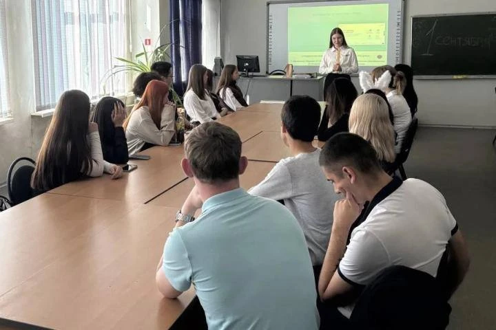 🇷🇺 «Разговоры о важном»: с чего начинается путь к знаниям?