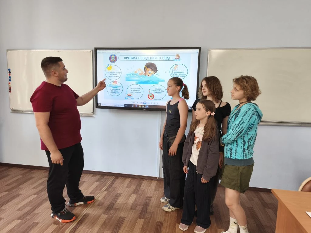 🏊Безопасность на воде🏊

📌В Центре "Диалог" прошло важное профилактическое мероприятие для детей, 