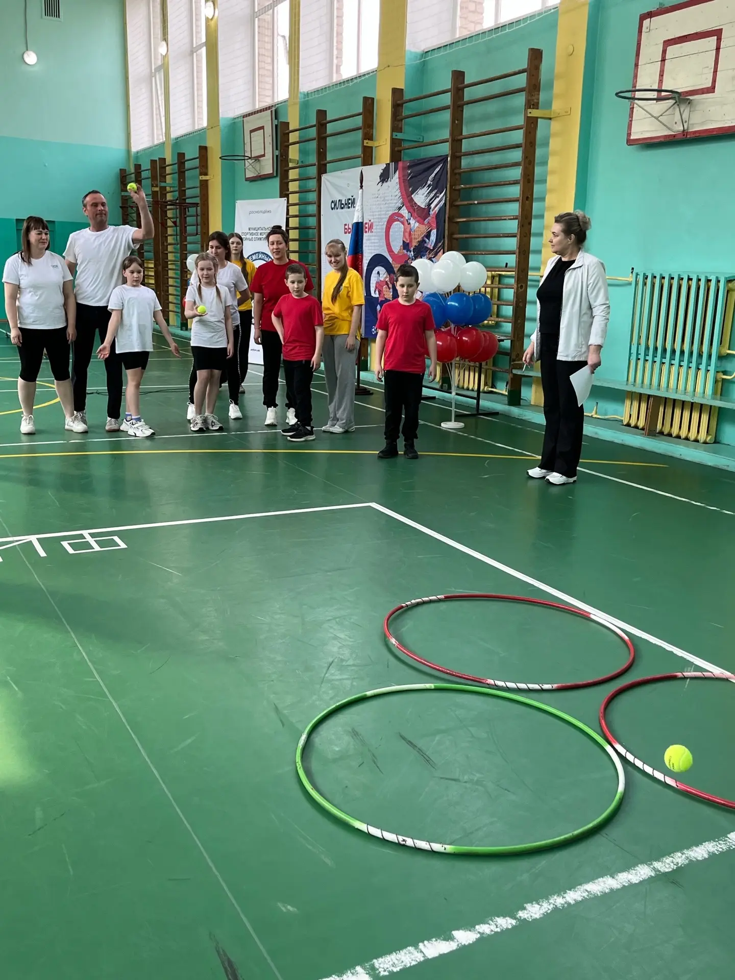 ✨ Семейные олимпийские игры: семья, знания, спорт ⚽🤸   💫 Сегодня, 24 апреля, в нашей школе состоялос