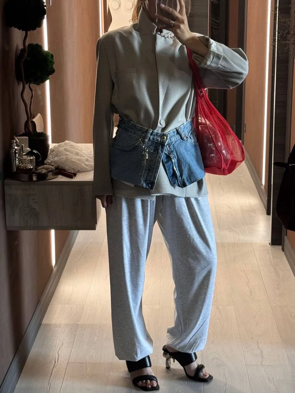Не выбрасывайте старые джинсы! 👖
